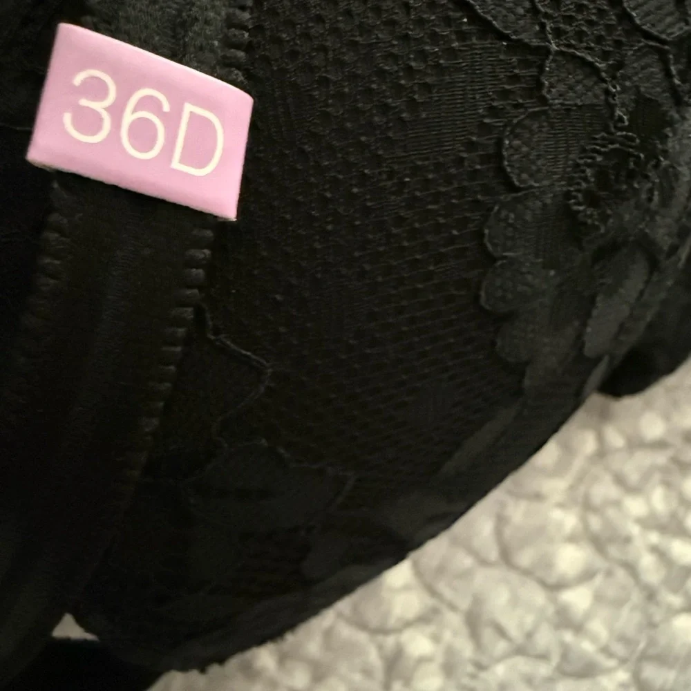 🦄 SO 36D Black Lace Women's Bra - Picture 5 of 5